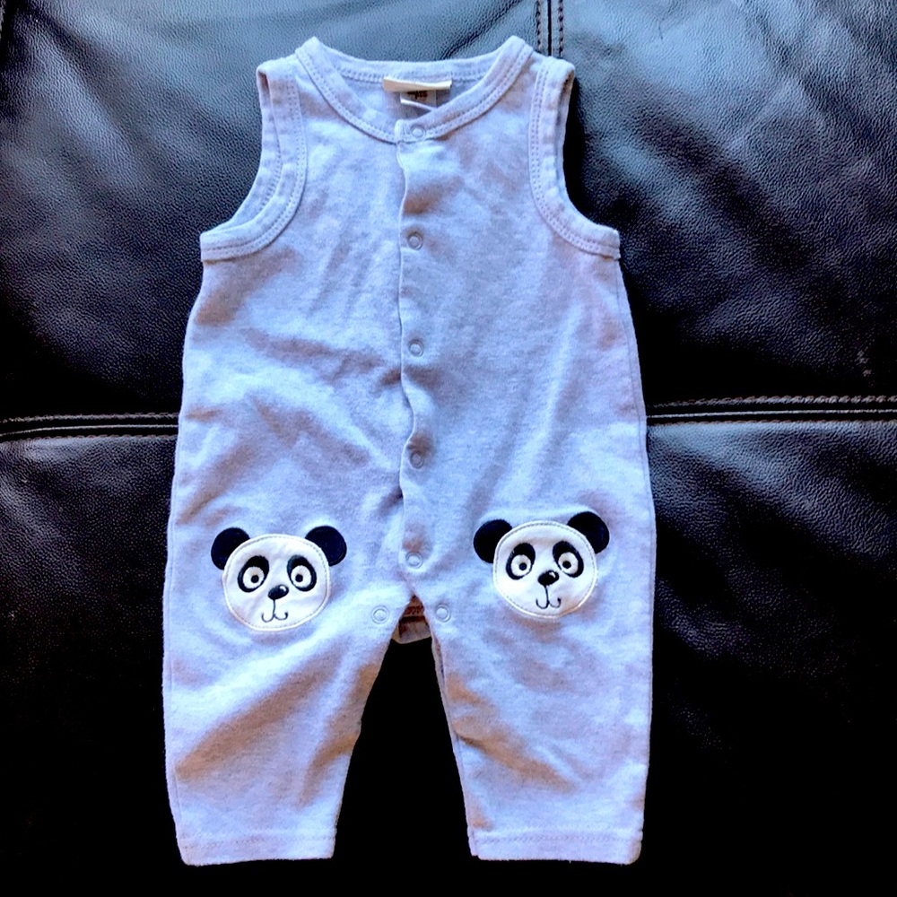 Baby clothes